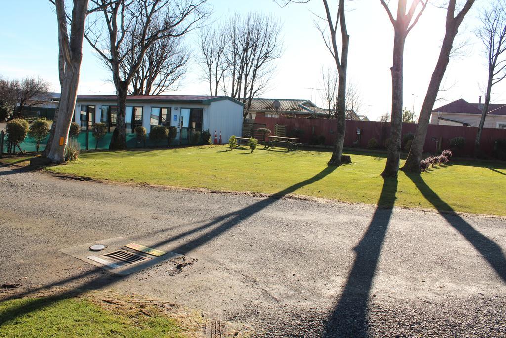 Central City Camping Park Invercargill Buitenkant foto