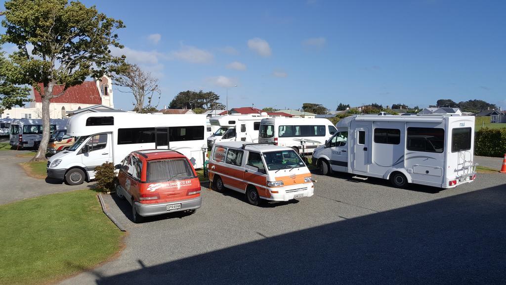 Central City Camping Park Invercargill Buitenkant foto