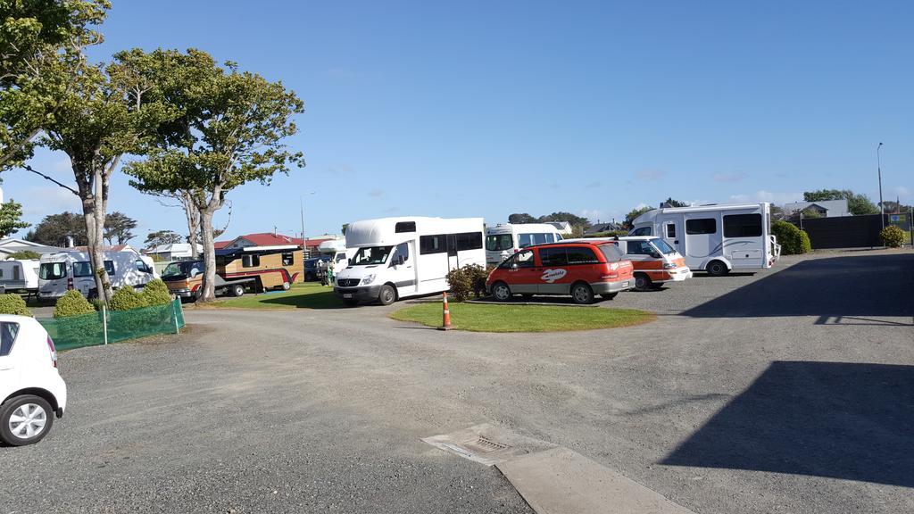 Central City Camping Park Invercargill Buitenkant foto