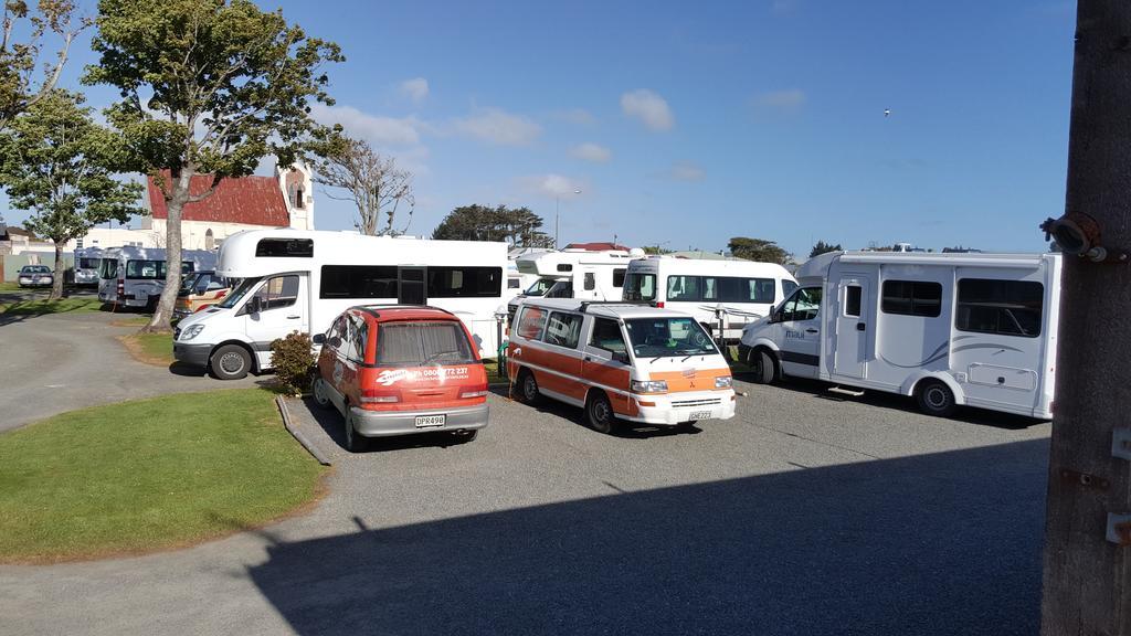 Central City Camping Park Invercargill Buitenkant foto